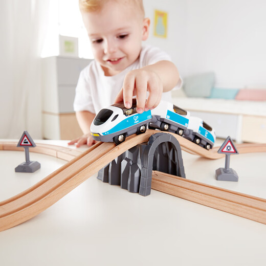 Hape electric locomotive toys children's track train 1-3-6 years old boy and girl holiday gifts Train track classic 8-word set [E3729]