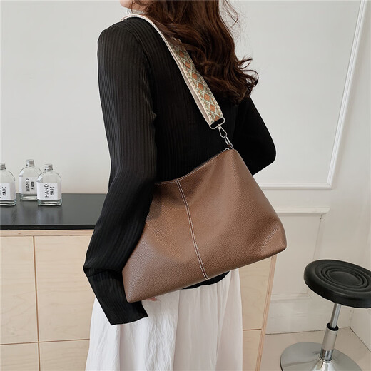 Große Kapazität Retro Casual 2024 Vielseitige neue Mode Umhängetasche Premium Umhängetasche Einkaufstasche Beuteltasche Braun