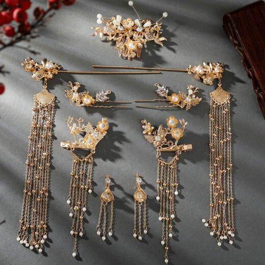 Bang silk headdress, ancient style Hanfu headdress, fairy girl's tassel hairpin, full set of ancient costume step rocker comb side clip set for women, drunk gold hairpin hair accessory set-ear clip and ear hook style