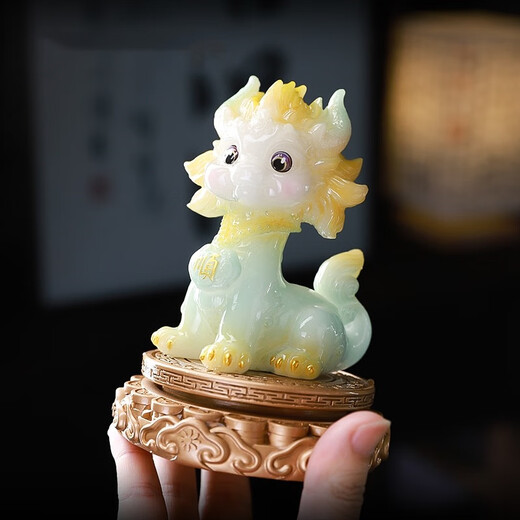 Xixi Taitai's national trend, the time comes and turns. The little dragon horse changes color when it encounters water. Tea pet ornaments can raise rotating spirit beasts. Office tea table decoration. The time comes and turns - the little dragon horse - turns golden.