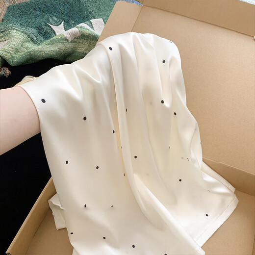 Aussi robe dater pour les femmes en été de style pure de style pure français de style pure de style haut de gamme en dentelle à pois