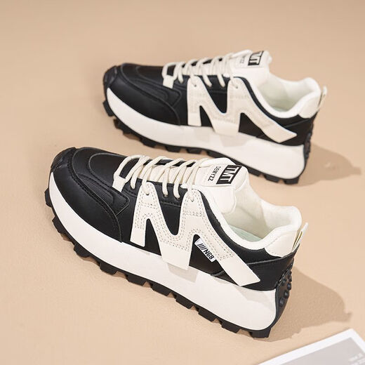 Chaussures Qisa pour femmes en été à la mode d'été, course de chaussures décontractées, Nouvelles chaussures blanches confortables et respirantes arbore les chaussures de papa non glissantes RF-6628 beige 38