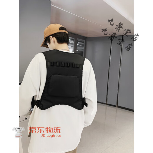 Super cool multi-pocket vest bag, takeaway riding hip-hop functional style chest bag, men's trendy workwear tactical vest bag, black