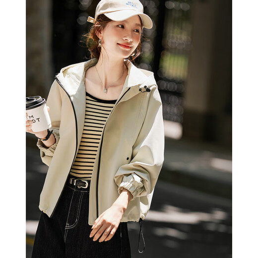 Veste à capuche de couleur pure de style coréen pour femmes 25 ans Nouveau tempérament à la mode
