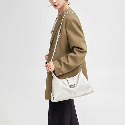 Cnoles Bag Damenbag 2025 Crossbody Conch Torch Bag High-End-Sensen-Pendler-Einschuld Achselhöhle Geburtstagsgeschenk für Freundin Beige-neues Feiertagsgeschenk für Mädchen