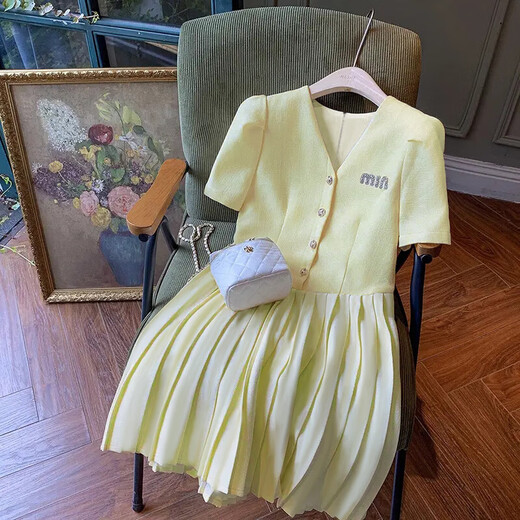 Frauen 2025 Sommer neuer Stil Französischer Design Sinn für kleine Menschen Taille Hugging Slim Princess Kleid D1478 Yellow 2xl [130-145jin [Jin gleich 0,5 kg]]]