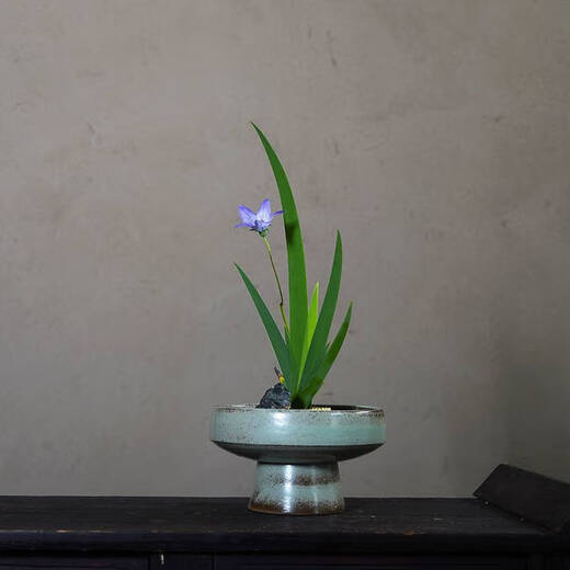 Yonghuan nimmt die beleidigten alten antiken alten hochbeinigen Vase alte Gegenstände neuer chinesischer Teeraum Ornamente Literati Blumenarrangement Utensil japanischer Stil Emerald Green Nummer 1278 einsame Blumenutensilien Medium