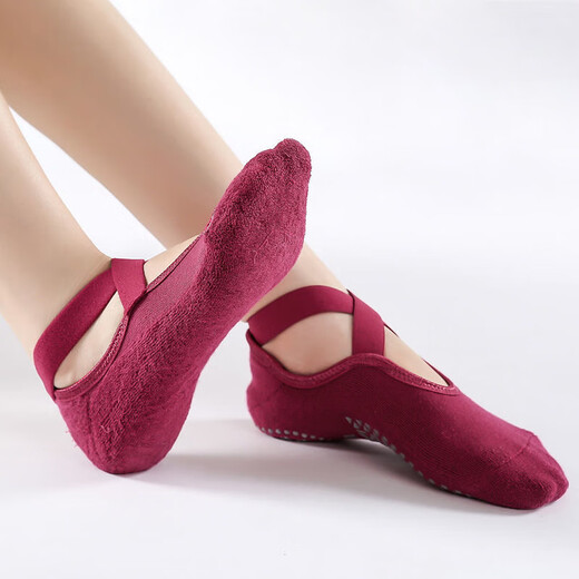 Spring and summer new beginner women's professional yoga socks with cross-belt terry thickened anti-slip dotted Pilates socks, 3 pairs in random colors, one size fits all