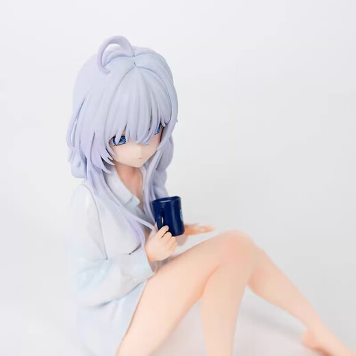 NetMitting Witch Journey Figuren sitzen Pyjamas Ireena Anime Zweidimensionales Melancholie Schönes Mädchen Model Ornament Geschenk Wasserbecher Irea-11 cm sitzende haarlose Decke