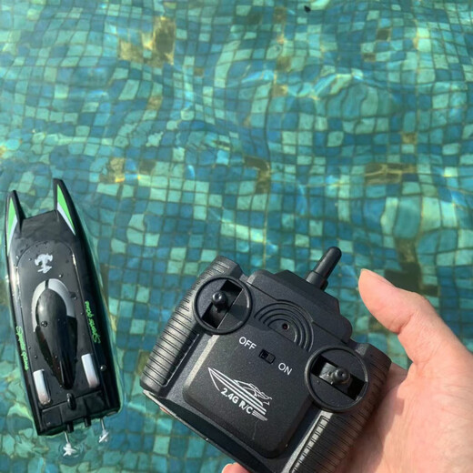 Jingsen remote control boat high-horsepower water airship high-speed speedboat rechargeable can be launched into the water children and boys ship model toy silver 30km/h dual motors free remote control 1 battery 30 minutes of play