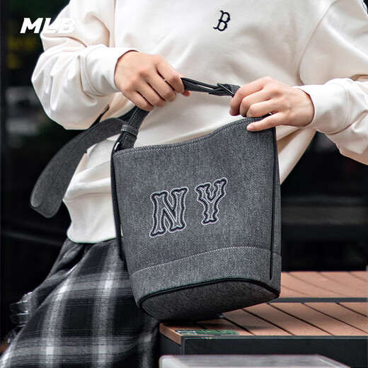 MLB官方 男包女包情侣单肩水桶包通勤包潮流单肩休闲包3ABML054N 纽约洋基队/黑色 F