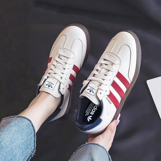 Adidas (adidas) Clover Chaussures pour hommes Chaussures pour femmes 2025 Summer New Sports Chaussures Samba Low Top Chaussures de planche légère Chaussures décontractées IH4881 Blanc et rouge 36
