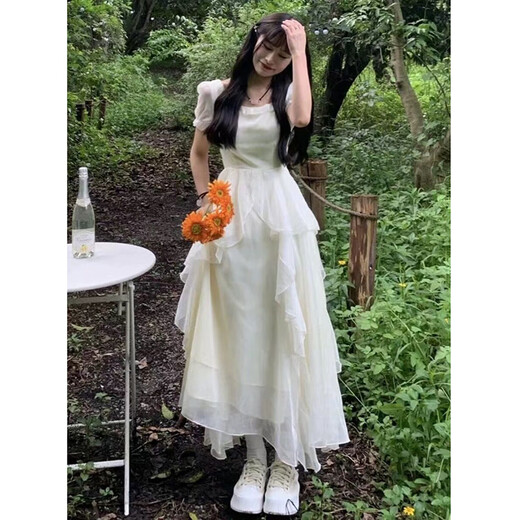 Let the fog white dress long skirt for women summer 2025 new small slimming seaside beach dress high-end light apricot first love dress XL recommended 120-135Jin Jin equals 0.5 kg