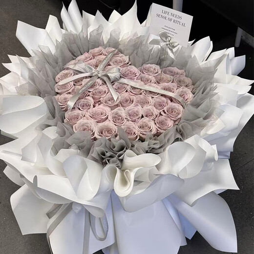 Flower Love Manta Rose Bouquet Delivered to Your Home for Your Girlfriend, Wife, and Best Friend’s Birthday Bouquet 52 Flowers - Manta Rose Love Bouquet Delivered within the City and Supports Appointment Dates