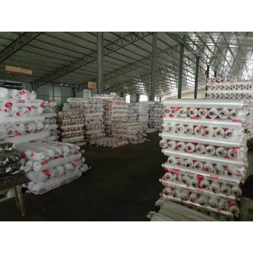 Dust-proof film agricultural film decoration 2m-5m wide PE plastic film thickened greenhouse film rainproof cloth packaging 2S two meters wide one roll about 650M