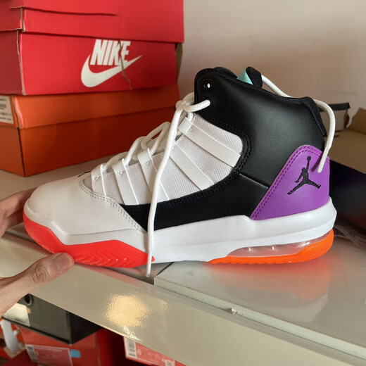 Nike (Nike) Chaussures décontractées Chaussures pour femmes Nouvelles chaussures de sport d'été Air Jordan Max Aura Xiaokang Basketball Shoes AQ9214-102 White Mandarin Duck 36