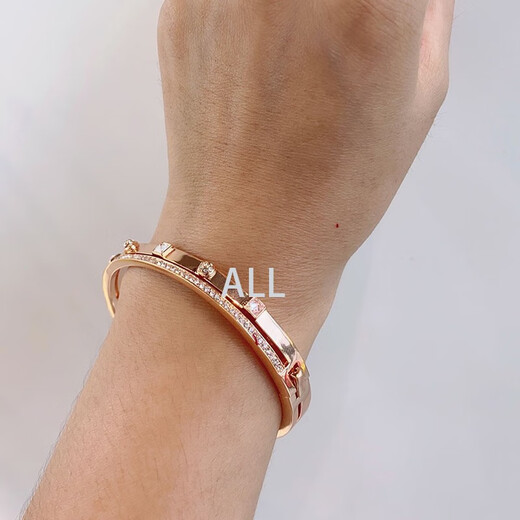 QUAMER Austrian simple modern charm bracelet fashionable crystal bracelet bracelet autumn and winter birthday gift 555 fashionable bracelet bracelet medium size 555746