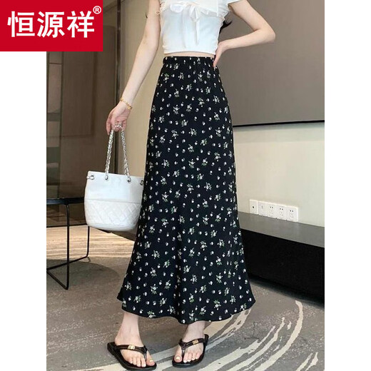 Hengyuanxiang falda floral negra para mujeres en verano Nuevo estilo que cubre las caderas para hacer que se vean de falda de línea delgada en las vacaciones de la playa Use una pequeña falda larga negra 2xl recomendado 160-180Jin [Jin iguala 0.5 kg]