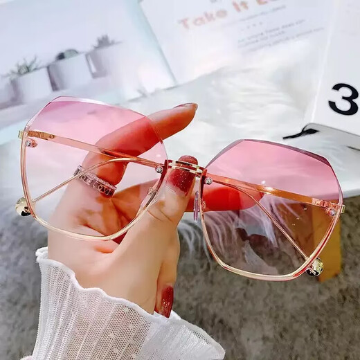 2025 Nouvelles lunettes de soleil pour femmes sans bord coupées pour femmes pour les femmes de la célébrité Internet Protection solaire Lunes de conduite Round Fomes Trendy Femmes 9902 Top bleu et rose inférieur [Boîte en verre + tissu miroir]