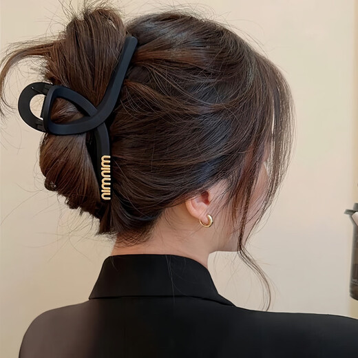 Black oversized letter hairpin, back of head grabber, temperament shark clip hair accessory, black cross large letter hairpin (13cm)