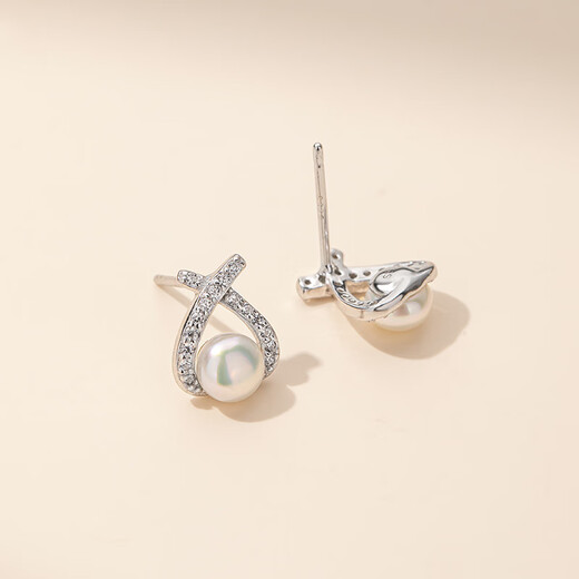 Qlady ear piercing freshwater pearl earrings for women 2025 temperament high-end silver needle pearl earrings light luxury earrings gift