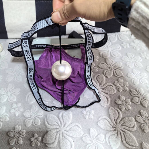 Men's double buttocks hanging 4 cm large beads, personalized play, stuffed into sexy thong, transparent buttocks stimulating underwear, black