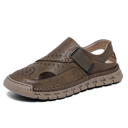 Sandales masculines 2025 Sandales décontractées de mode d'été Houghtweight Houghtable Cool One Foot Punching Sandales Sandales Rouge-brun [Cuir Microfibre A677] 42