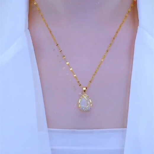 Tulip Necklace 2025 New Trendy Internet Celebrity Hot Style High-Looking Clavicle Chain for Women Tulip Pendant + Lip Necklace