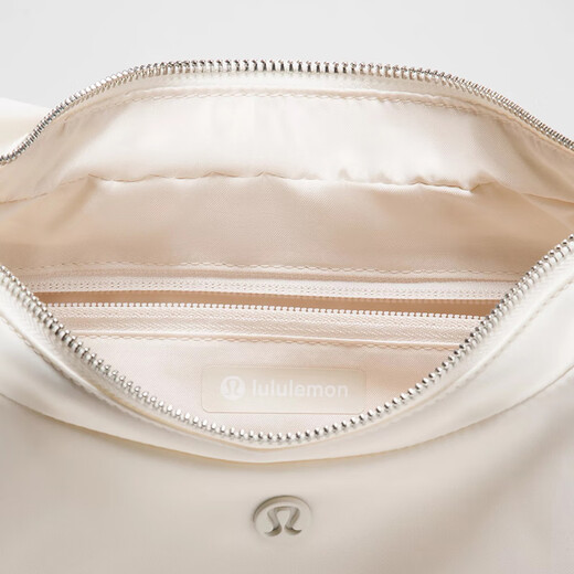 lululemon丨City Essentials Women's Shoulder Bag LW9FRTS Light Ivory White/Silver O/S