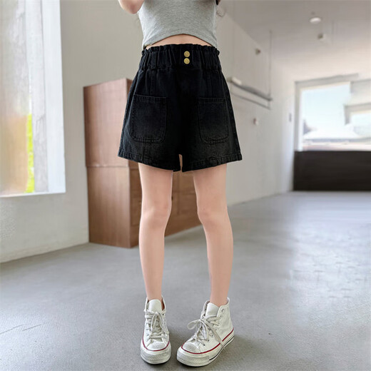 Célébrité sur Internet d'été pour filles 2025 Nouveaux shorts en denim Shorts à la mode mince usure polyvalente du pantalon chaud décontracté pour enfants.