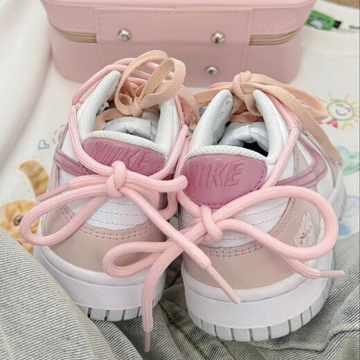 耐克定制球鞋Dunk粉底抱抱熊可爱百搭潮流低帮板鞋女款 DH9765-102 粉底抱抱熊 35.5 定制商品不退换