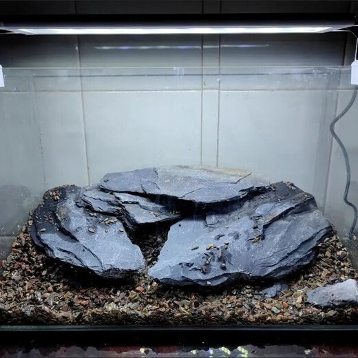 Fish tank stone ornamental stone original tank black gold fine schist turtle basking back schist landscaping platform fish tank climbing pet vacation 10Jin Jin equals 0.5kg small stone pile 5-10cm