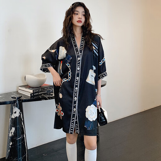
Uniqkuku [same style in the mall] pajamas women's summer playful and cute V-neck cardigan loose large version nightgown 2694-black one size