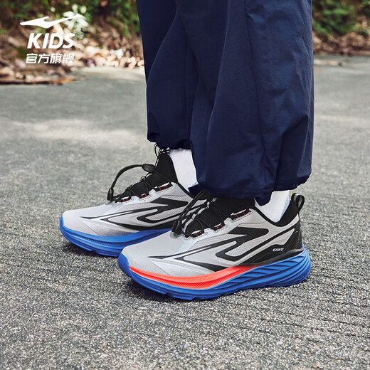 鸿星尔克（ERKE）童鞋男女童抽绳运动鞋儿童缓震跑鞋云雾灰/正黑37