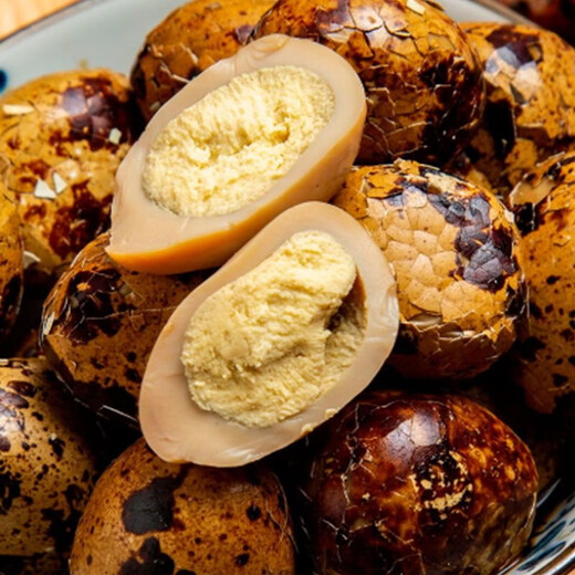 Pengman Food 160 pieces of great value braised quail eggs in shells, hillbilly style braised eggs in vacuum packaging solution. Hot sale braised quail eggs 60 pieces (15 bags) Pengman Food 160 pieces of great value braised quail eggs in shells, hillbilly style braised eggs in vacuum packaging solution. Hot sale braised quail eggs 60 pieces (15 bags)