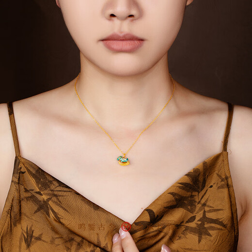 Mingzuan International 18K gold small wooden horse pendant female au750 new national trend fashion enamel neck necklace birthday gift for girlfriend