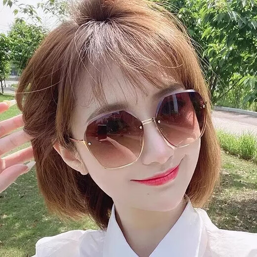 2025 Nouvelles lunettes de soleil pour femmes sans bord coupées pour femmes pour les femmes de la célébrité Internet Protection solaire Lunes de conduite Round Fomes Trendy Femmes 9902 Top bleu et rose inférieur [Boîte en verre + tissu miroir]