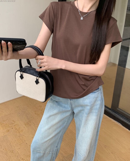 Zhidou Dou Runxi 3883 jours Tobs à manches courtes à manches courtes à manches courtes à manches courtes pour femmes 2025 printemps et d'été Soft Glutinest Loose Base Top Blanc One Taille One Taille