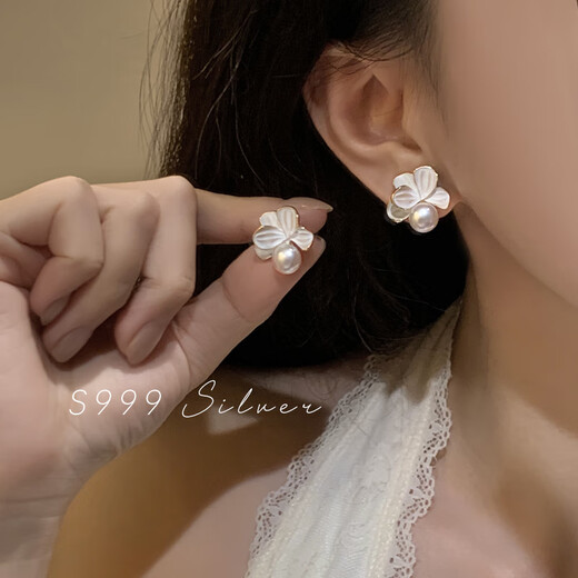 Ruihongxiang pure silver imitation pearl earrings, 999 sterling silver earrings, camellia earrings, French style high-end temperament earrings, 999 sterling silver earrings, white camellia pearl earrings