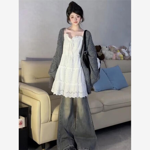 Chapitre cool (Kuzhang) 4884 personnes collectent des costumes en deux pièces, une petite jupe simple de robe de suspension de style collégial sweet