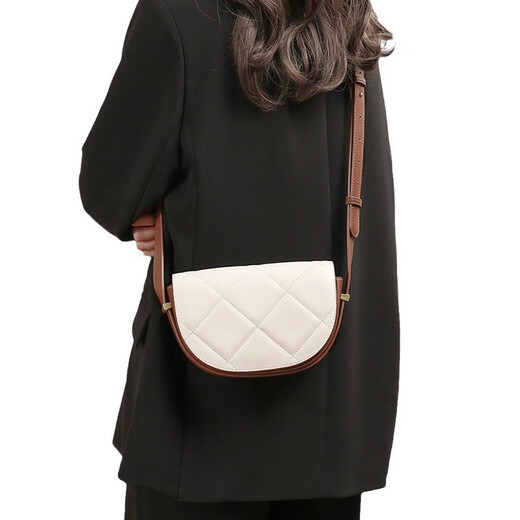 Sac de luxe de luxe anysmic sac de selle de sel de selle 2025 Nouveau niche crossbody sac authentique en cuir semi-cercle à large bande d'épaule à large bande de sac pour femmes couleur de chocolat avec beige [emballage de boîte cadeau]