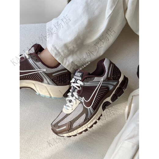 耐克（NIKE）运动鞋女ZOOM VOMERO 5太妃糖 FD9920-022 FD9920-022 35.5