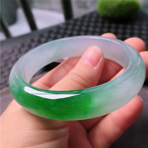 Burmese Laokeng jade bracelet, floating green jade bracelet, square ice type floating green peace bracelet, square jade bracelet, 59 rings