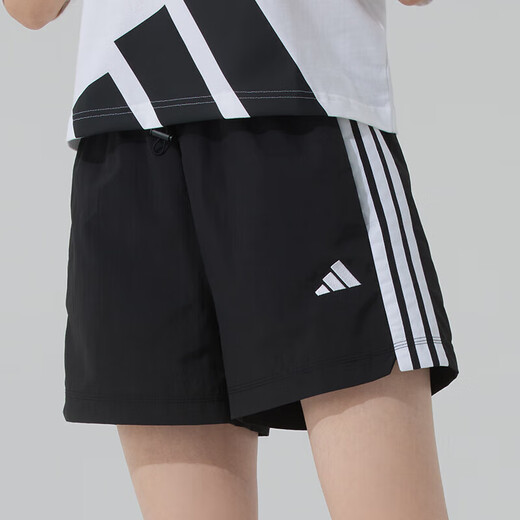 阿迪达斯 （adidas）女装运动套装 三叶草时尚休闲服短袖T恤衫宽松透气休闲短裤两件套 IR9533+JE1309 S