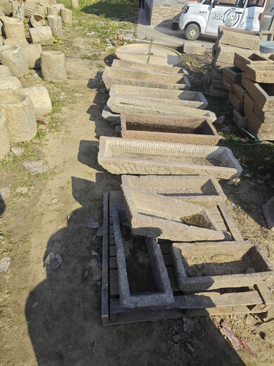 Old stone trough, pig trough, manger, fish tank, flower pot, outdoor courtyard stone wash basin, old parts, landscaping flow set, millstone newly dug mahogany heart stone basin