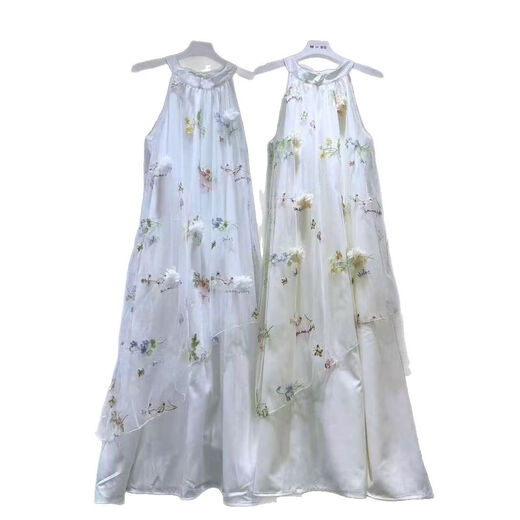 
Niche design halter neck dress for women 2025 new spring and summer three-dimensional floral skirt loose slim long skirt 9898# white, single size