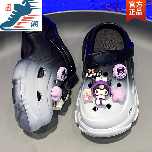 Гонгсинговая детская обувь девочки Slippers Summer 2025 Новые открытые анти-скользкие детские мягкие куботы для детской курози