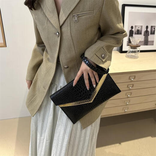 布潮喵信封手拿包2025秋季新款韩版个性潮女时尚休闲气质百搭宴会小包包 黑色