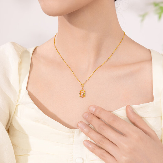 Century Yuan Tulip Pendant 18K Gold Pendant Flower Picture Frame Necklace Pendant Romantic and Sweet Birthday Gift for Girlfriend