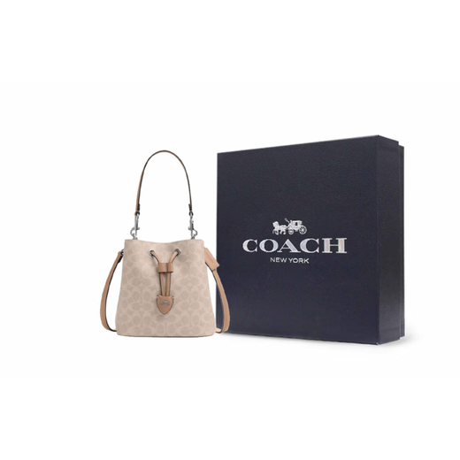 蔻驰（COACH）蔻驰 Rowan 22 品牌徽标经典 人造革 水桶包手提包 小号 女款 沙 加赠套装(礼盒装+百贴布)